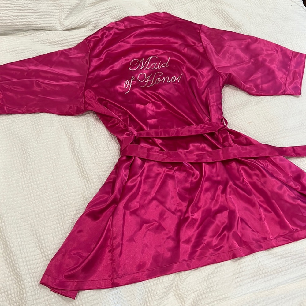 David’s Bridal hot pink maid of honor robe, size S/M.